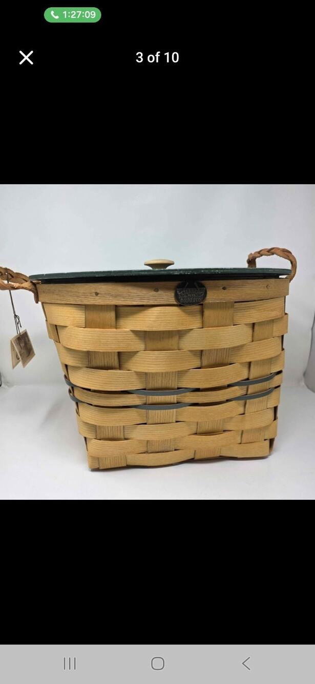 Peterboro Basket Company Round basket w/Leather Handles & wooden Insert Large